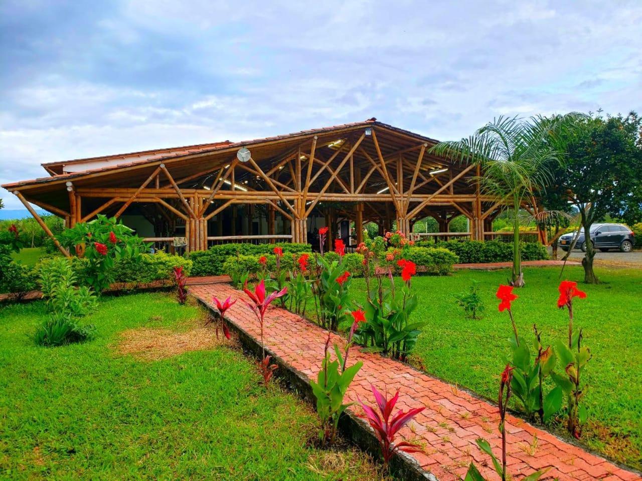 Hotel Campestre Cafe Tropical Кимбая Екстериор снимка